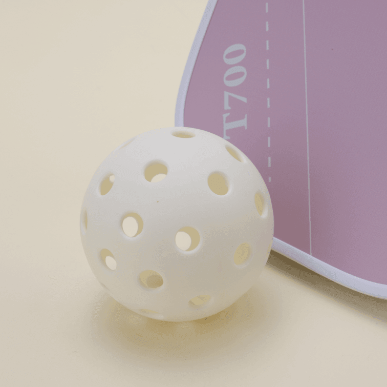 1 Pc white Hybrid  pickleball with T700 paddle
